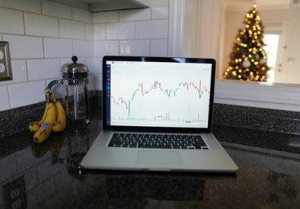 How to Find the Best Stock Picking Website